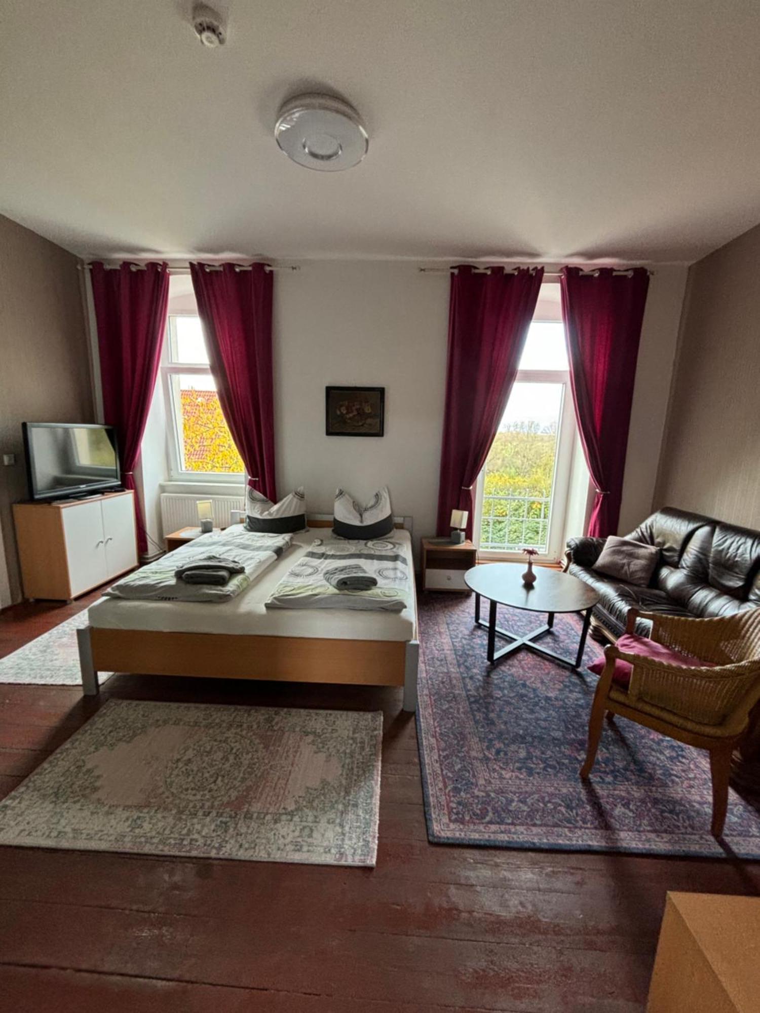 Pension Gutshaus Halle  외부 사진